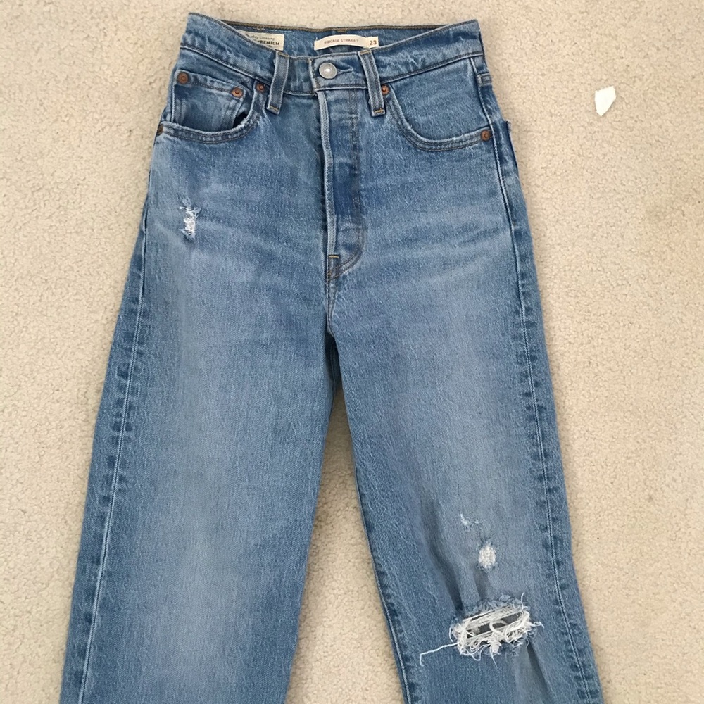 Levi’s Ribcage Straight Ankle Jeans
